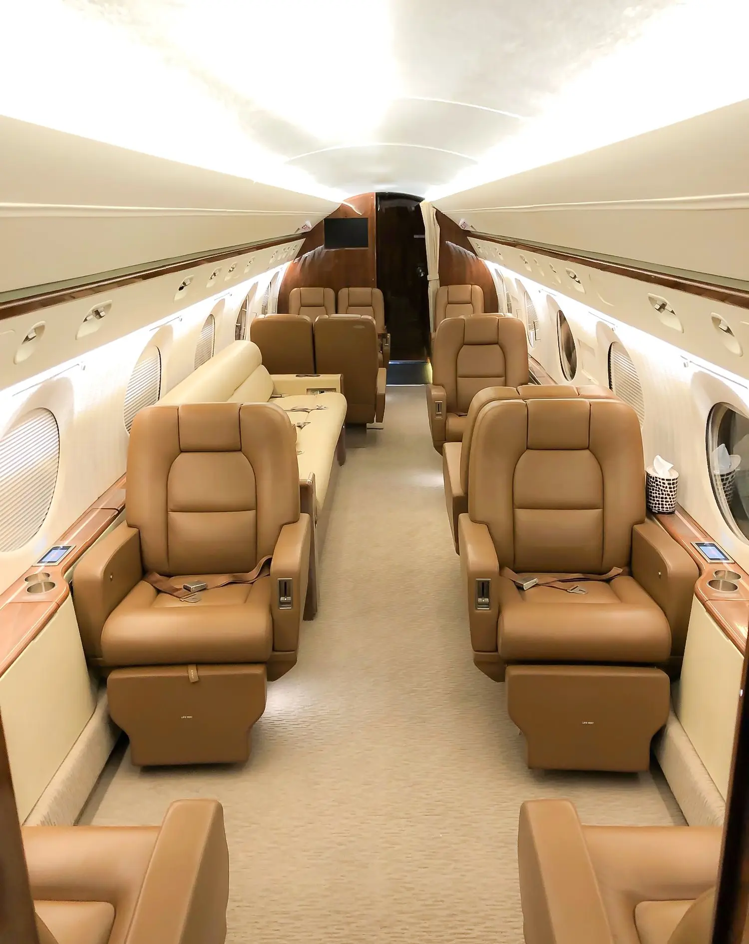 Gulfstream IV N1TD operated by Air 7, LLC photo 2