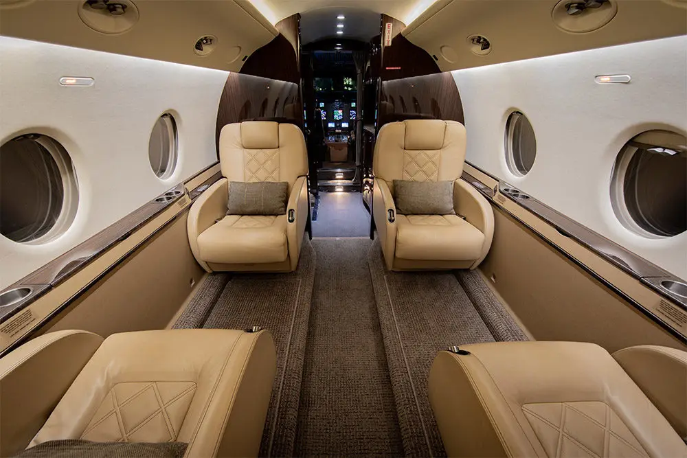 Gulfstream G200 N200GN operated by FlyHouse photo 4