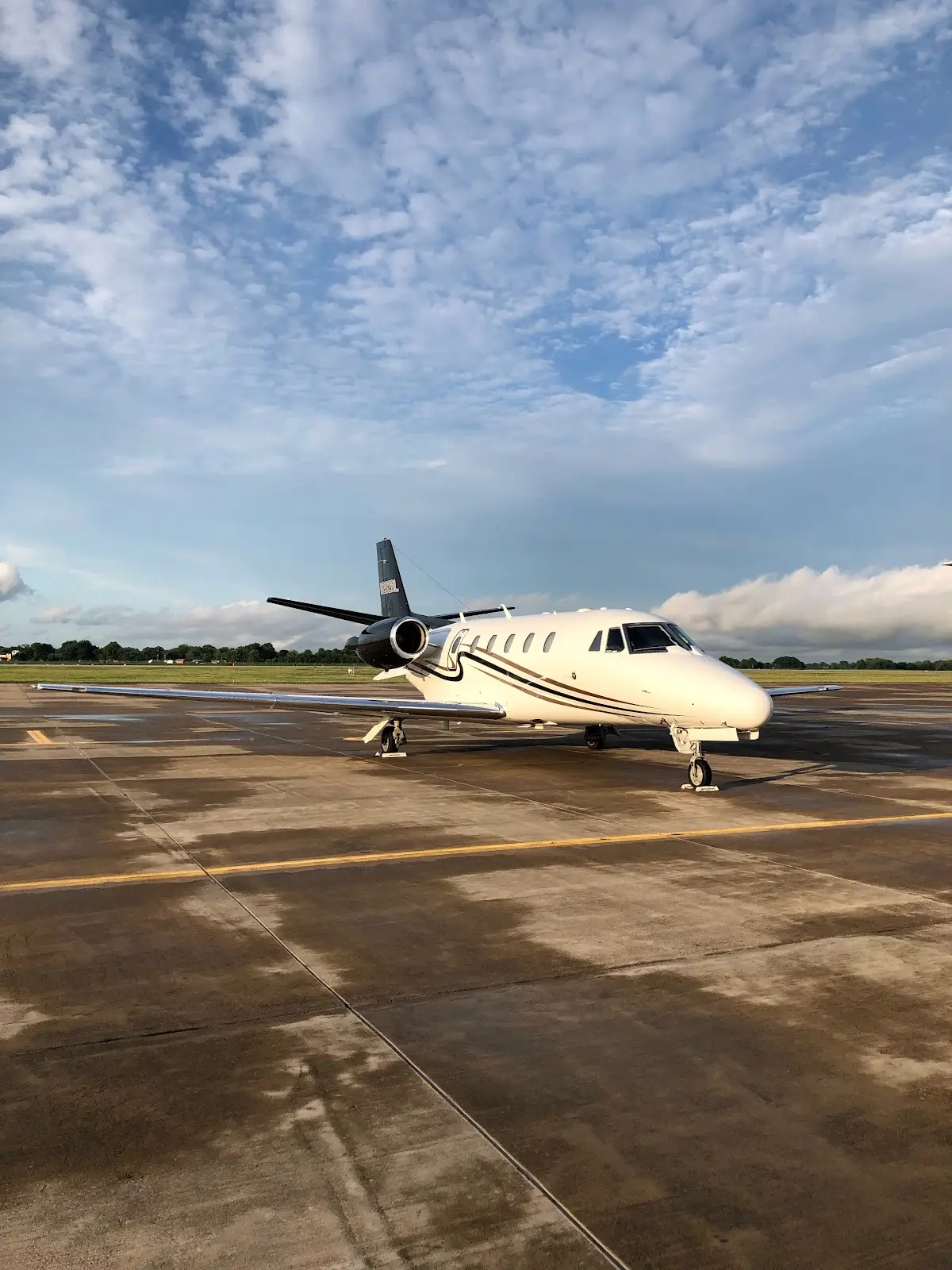 Cessna Citation Excel N202RL operated by First AV Group, LLC photo 4