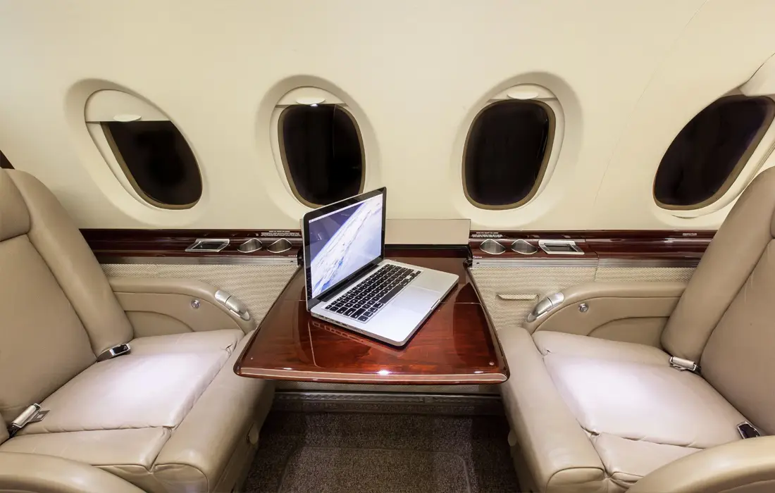 Beechcraft Hawker 750 N209HP operated by SpiritJets, LLC photo 2