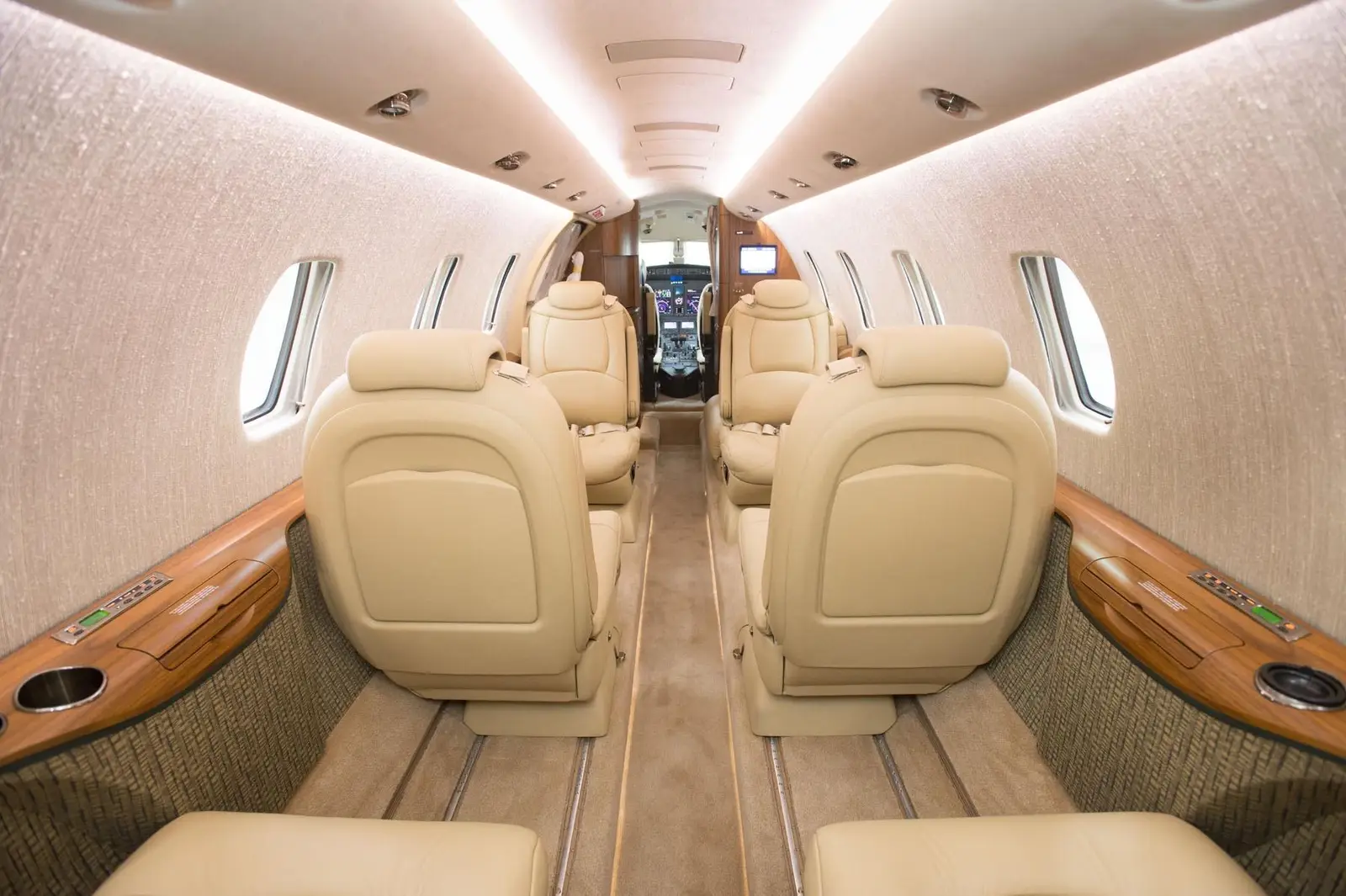 Cessna Citation XLS+ N212LT operated by Airshare photo 2
