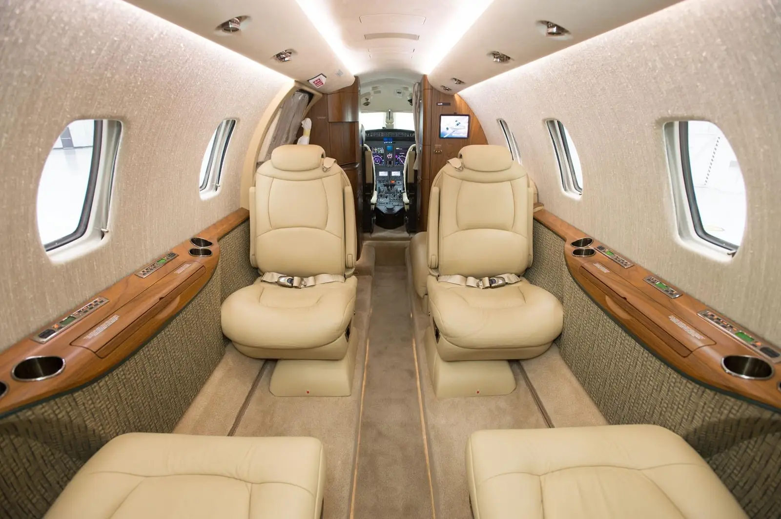 Cessna Citation XLS+ N212LT operated by Airshare photo 6