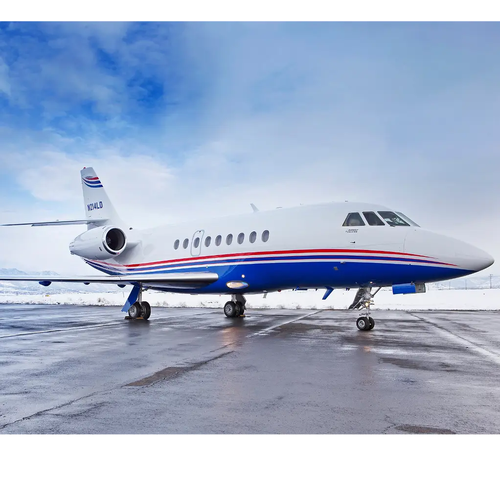Dassault Falcon 2000 N214LD operated by Rennia Aviation, LLC, KGNV, exterior