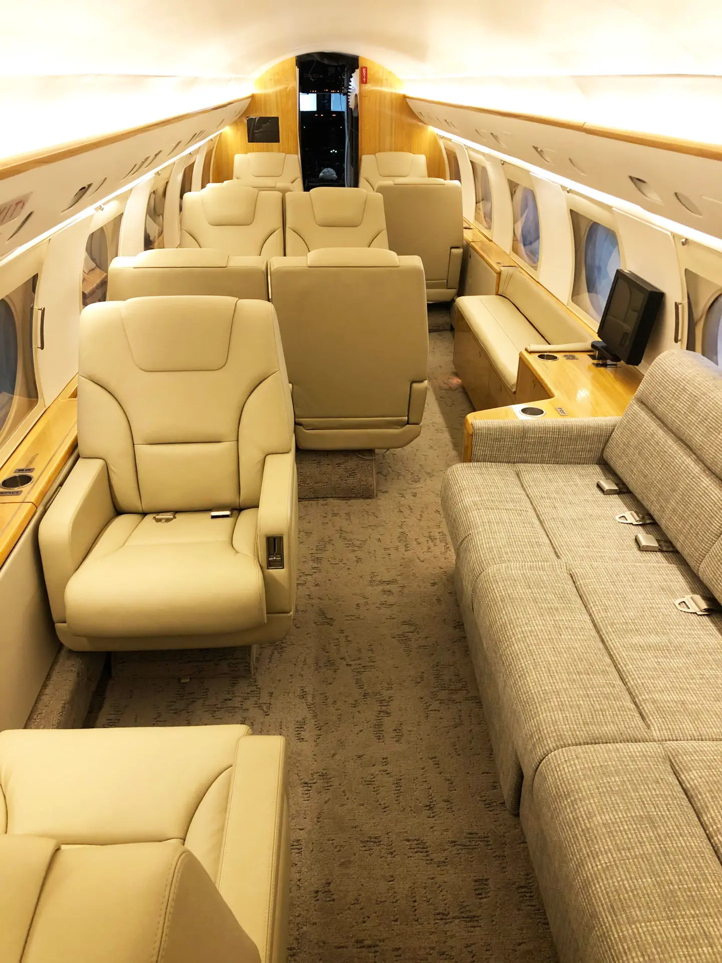 Gulfstream IV N218KD operated by Jet Up Aviation, KSEE photo 2