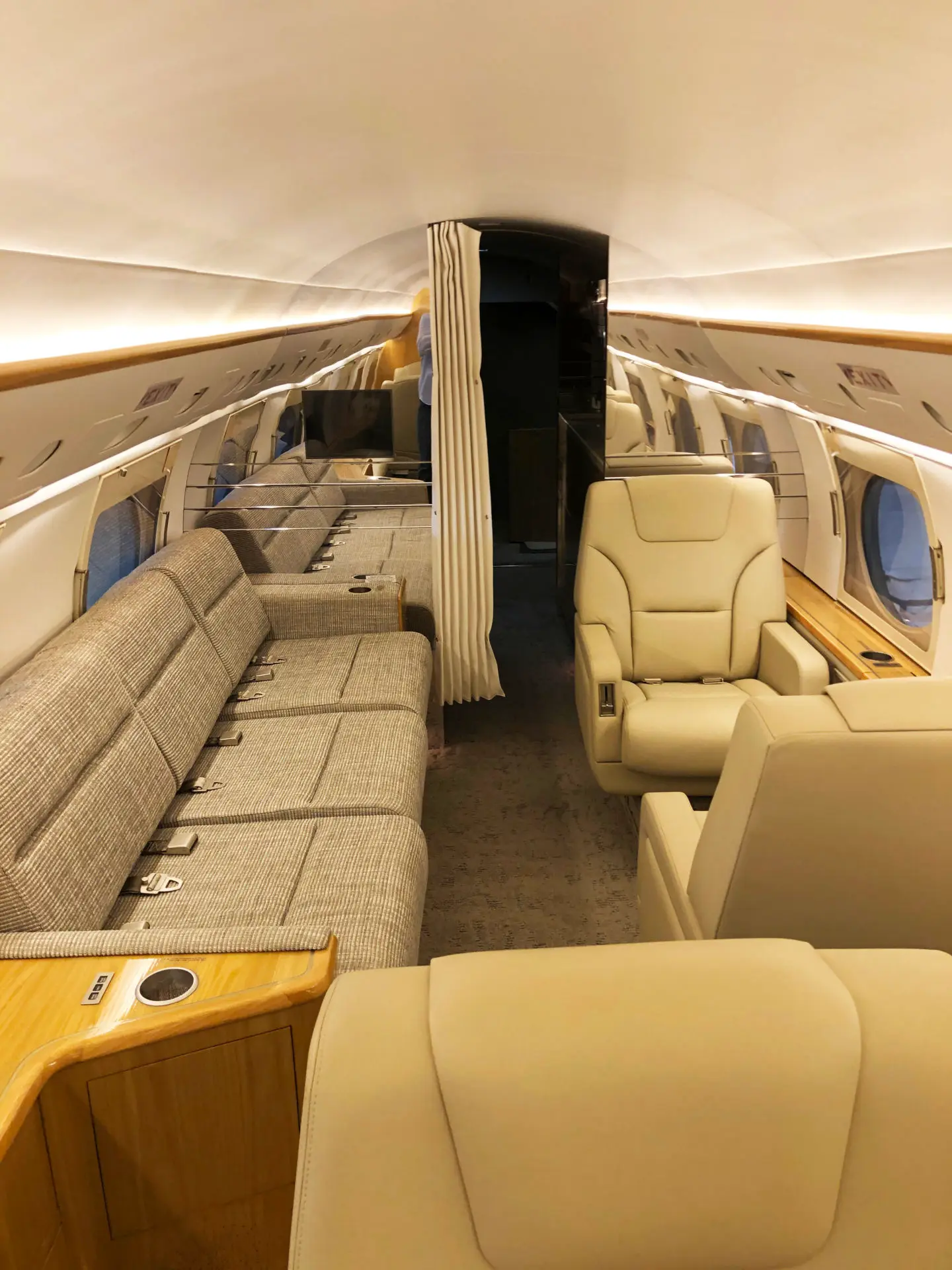 Gulfstream IV N218KD operated by Jet Up Aviation, KSEE photo 4