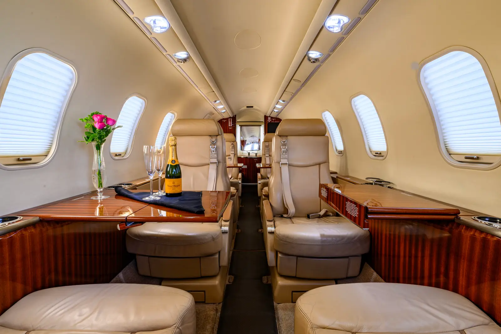 Bombardier Learjet 45XR N219JL operated by Four Corners Aviation photo 2