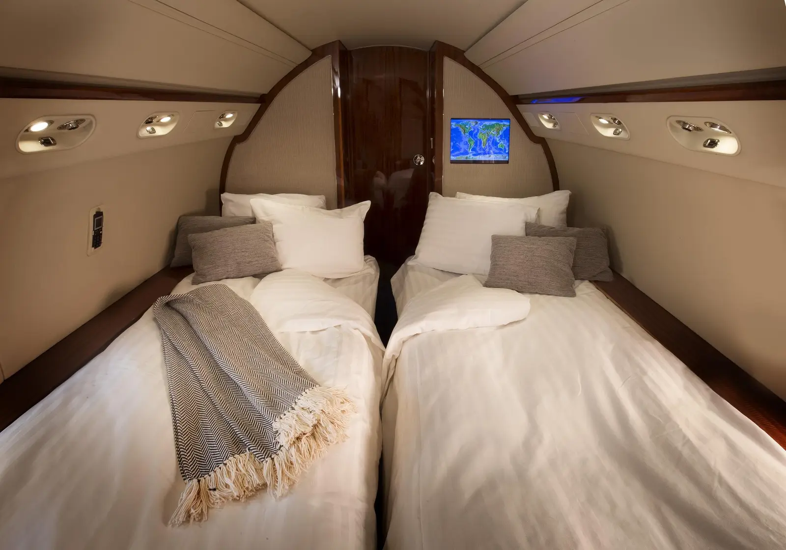 Gulfstream V N222LX operated by Trans-Exec Air Service, Inc. photo 5