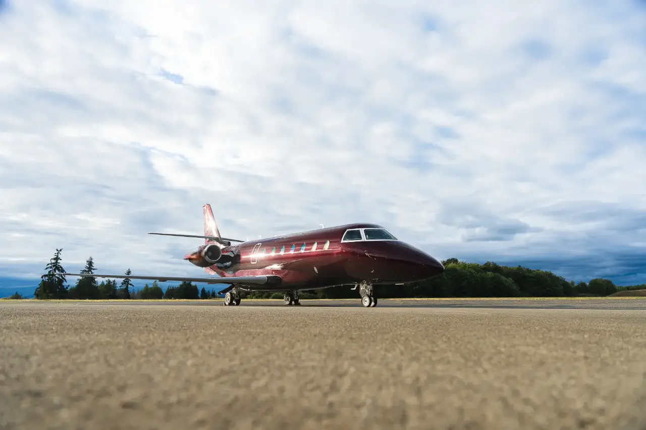 Gulfstream G200 N224MZ operated by Erin Air, Inc. photo 6