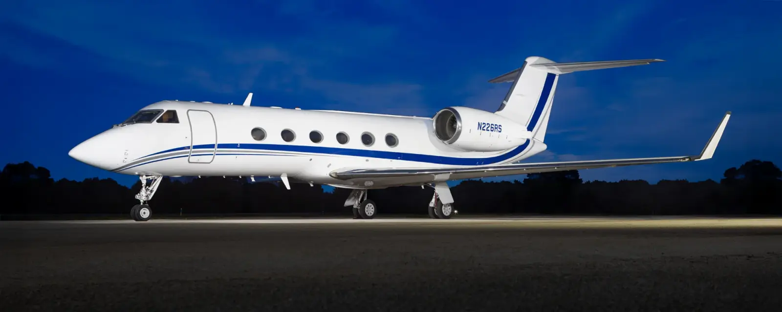 Gulfstream IV-SP N226RS operated by FLYTRU, exterior