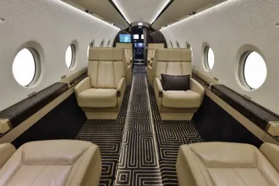 Gulfstream G280 N228BA operated by Solairus Aviation photo 2