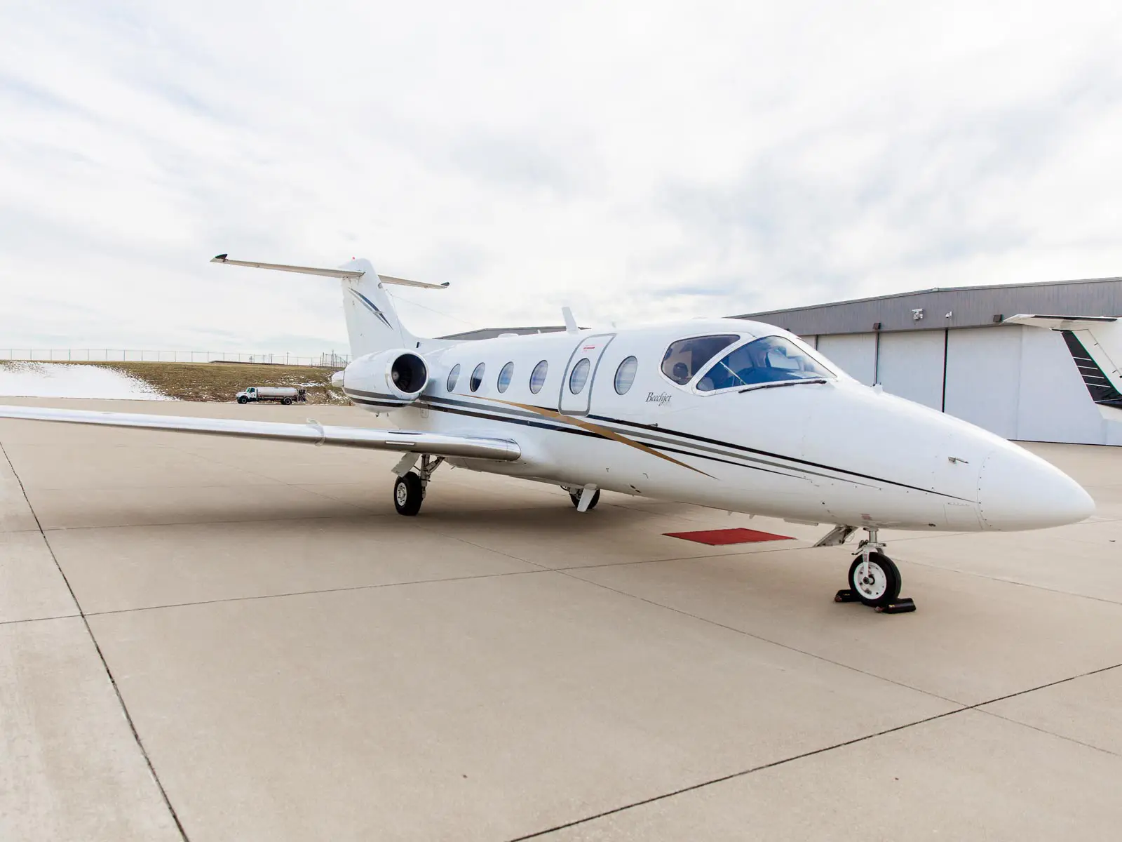 Beechcraft Beechjet 400A N228SB operated by Lyddon Aero Center photo 4