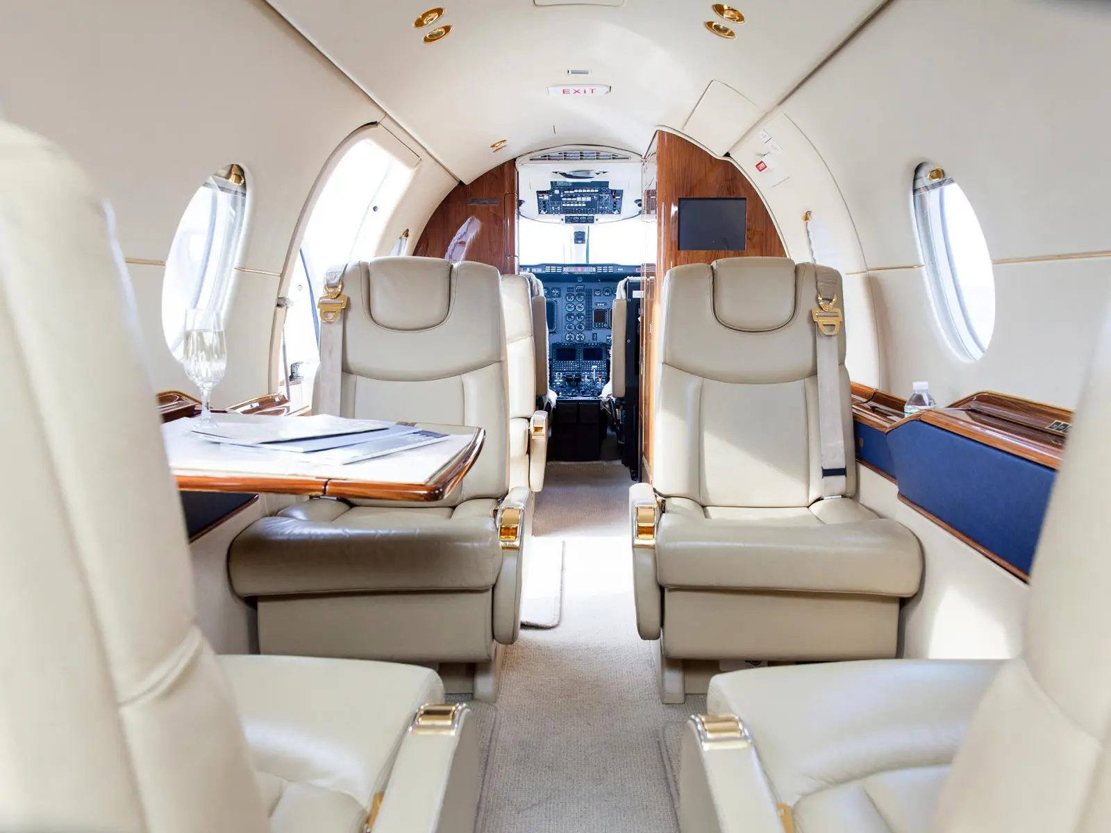 Beechcraft Beechjet 400A N228SB operated by Lyddon Aero Center photo 6
