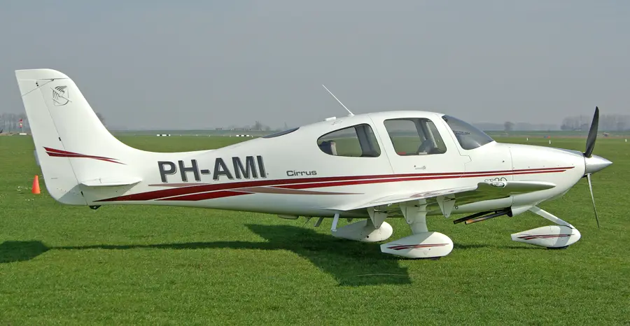Cirrus SR22 N22VC operated by Fly Aeolus, exterior