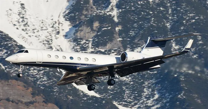 Gulfstream G550 N230BD operated by Liberty Jet photo 2