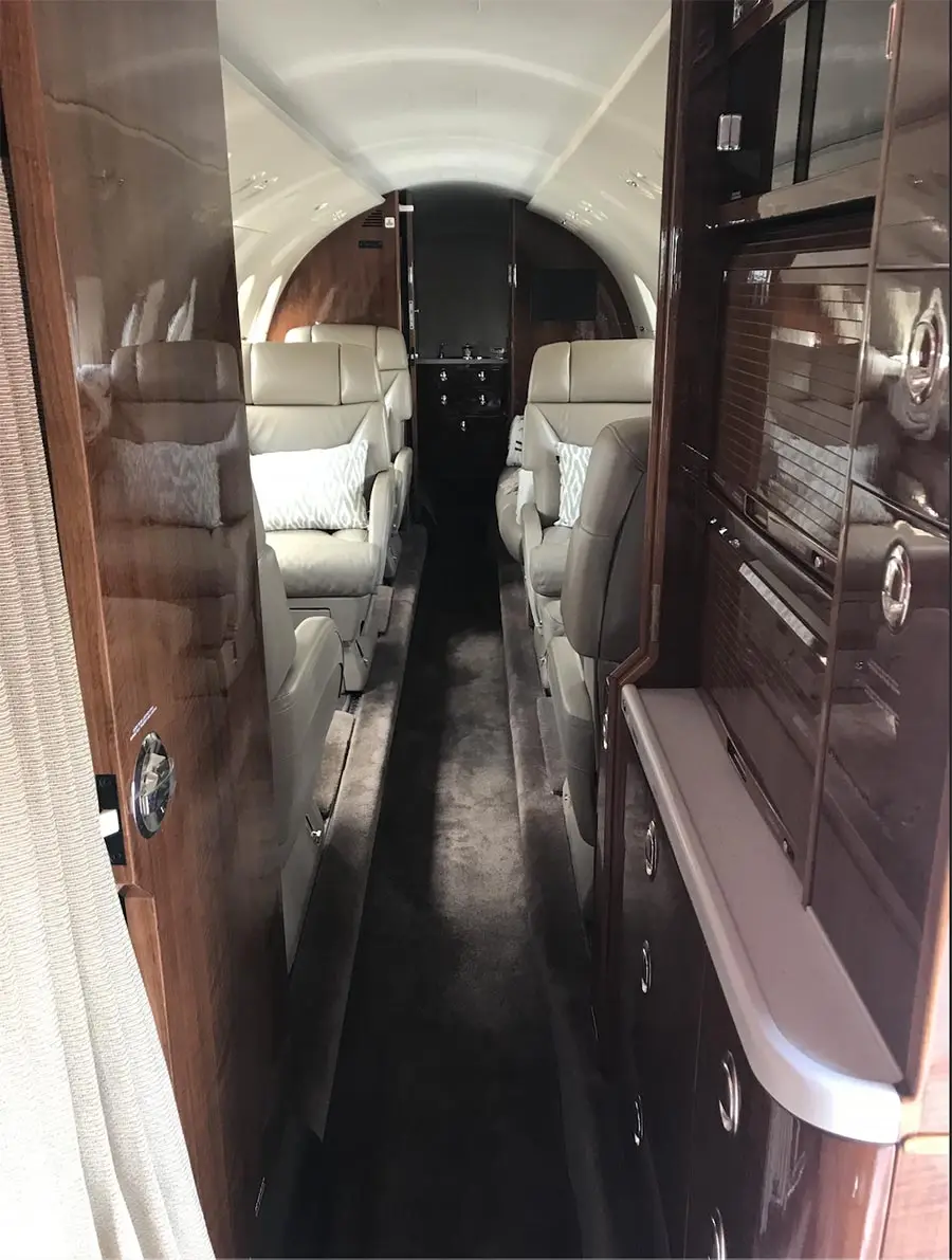 Beechcraft Hawker 900XP N232EA operated by NeaJets photo 6
