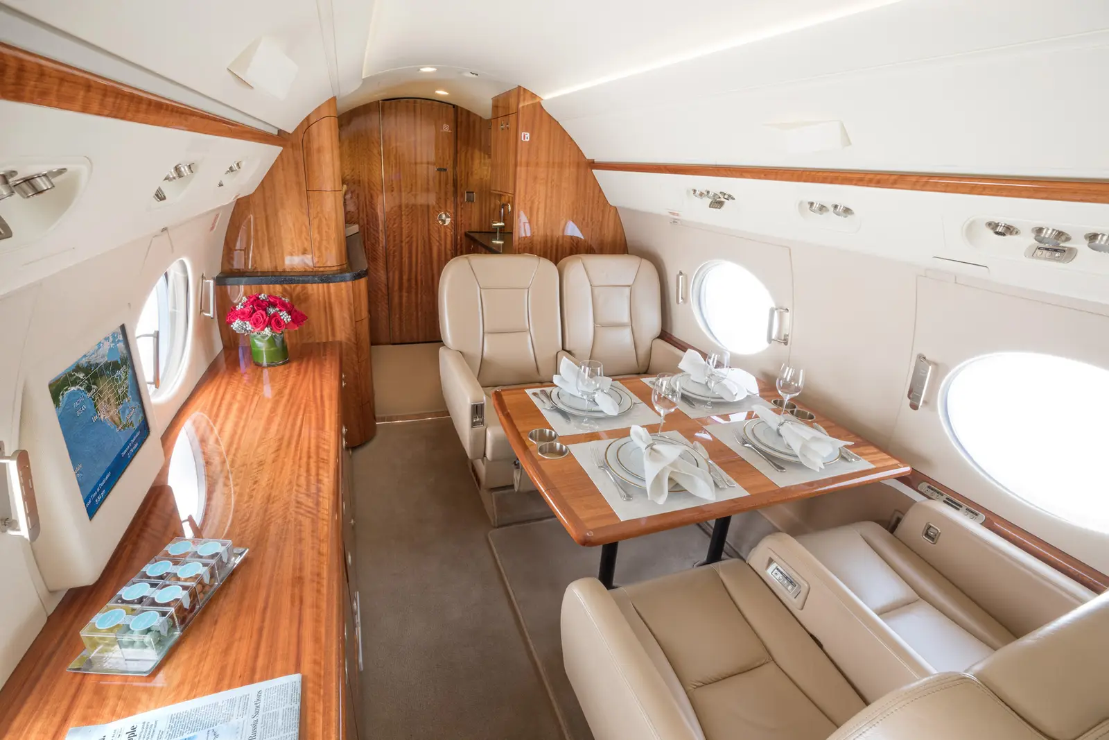 Gulfstream G450 N236KR operated by STAJets photo 2
