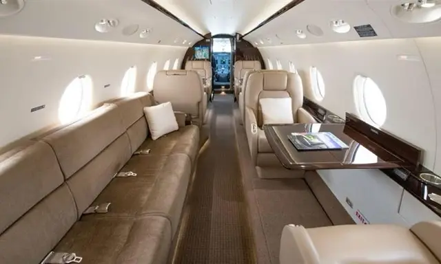 Gulfstream G200 N236PS operated by Solairus Aviation photo 3