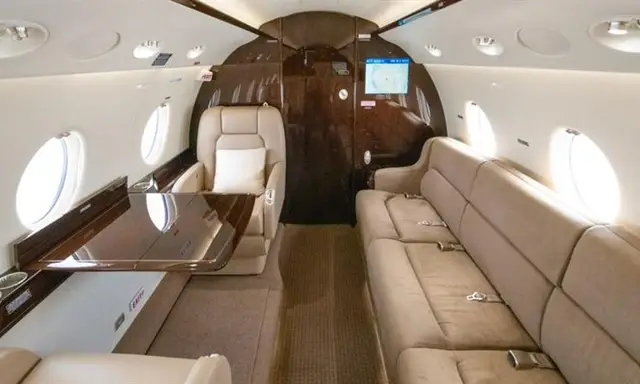 Gulfstream G200 N236PS operated by Solairus Aviation photo 4
