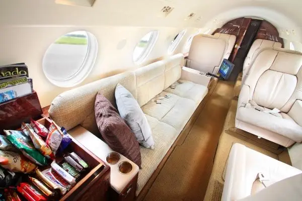Dassault Falcon 20F N239CD operated by Royal Air Freight, Inc, KPTK photo 3
