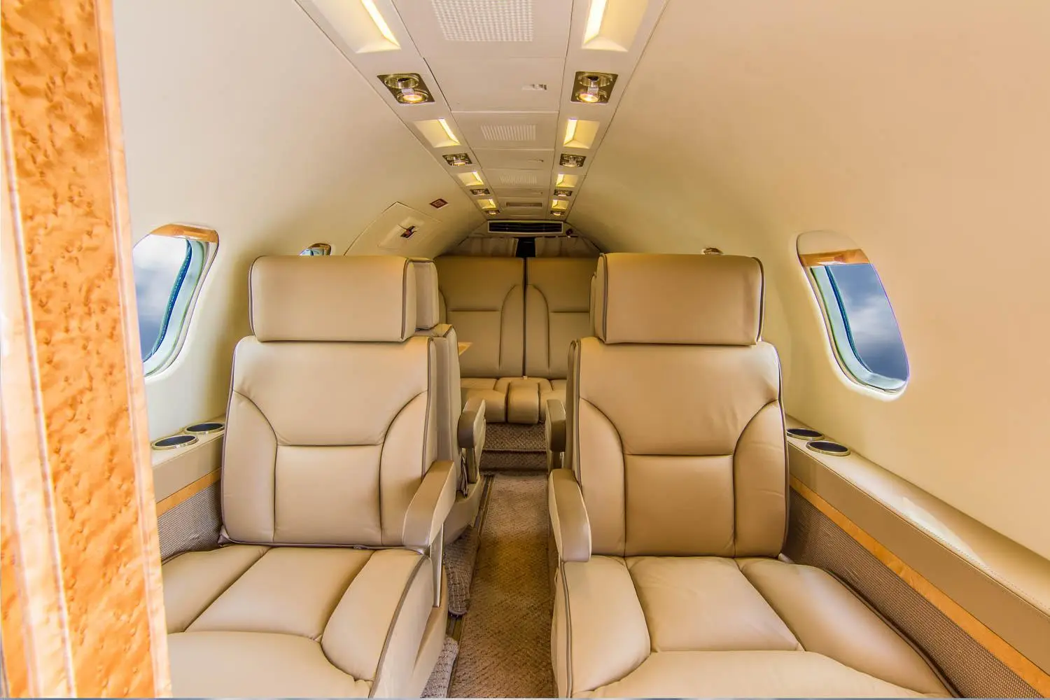 Bombardier Learjet 35 N244RG operated by Bankair, Inc., KCAE photo 2
