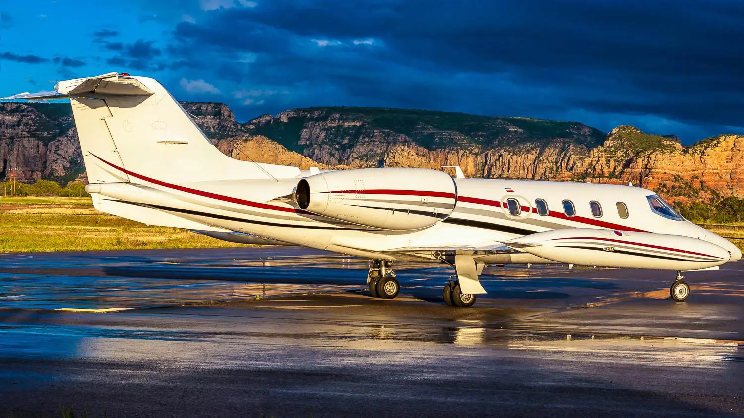 Bombardier Learjet 35 N244RG operated by Bankair, Inc., KCAE photo 4