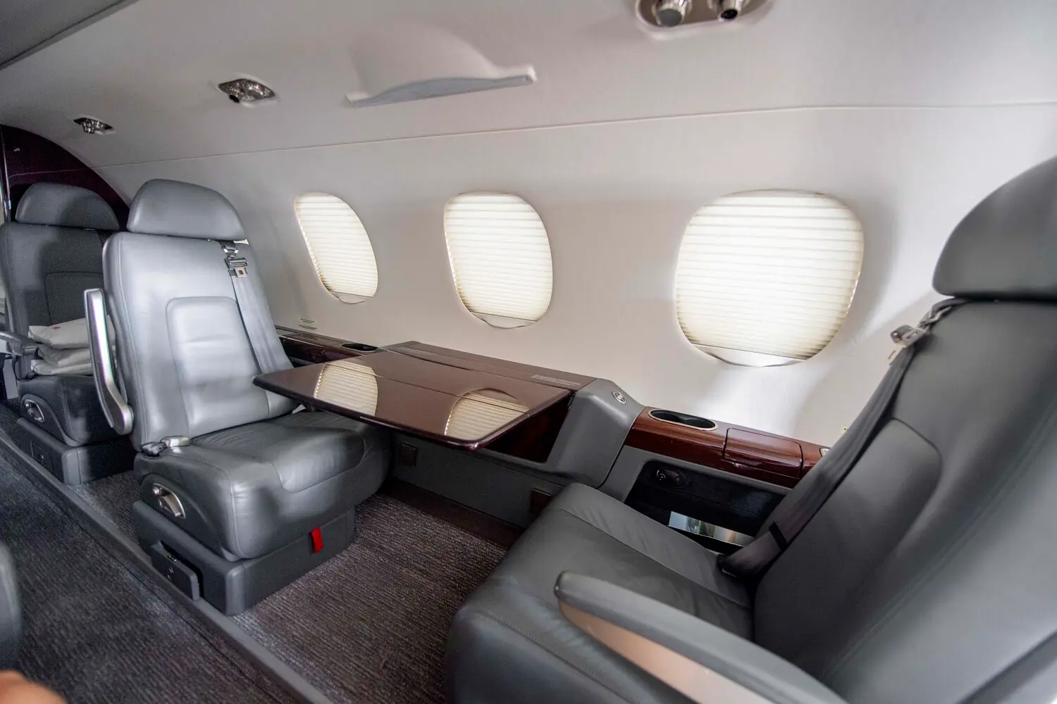 Embraer Phenom 300 N247CM operated by Maxair, LLC photo 5