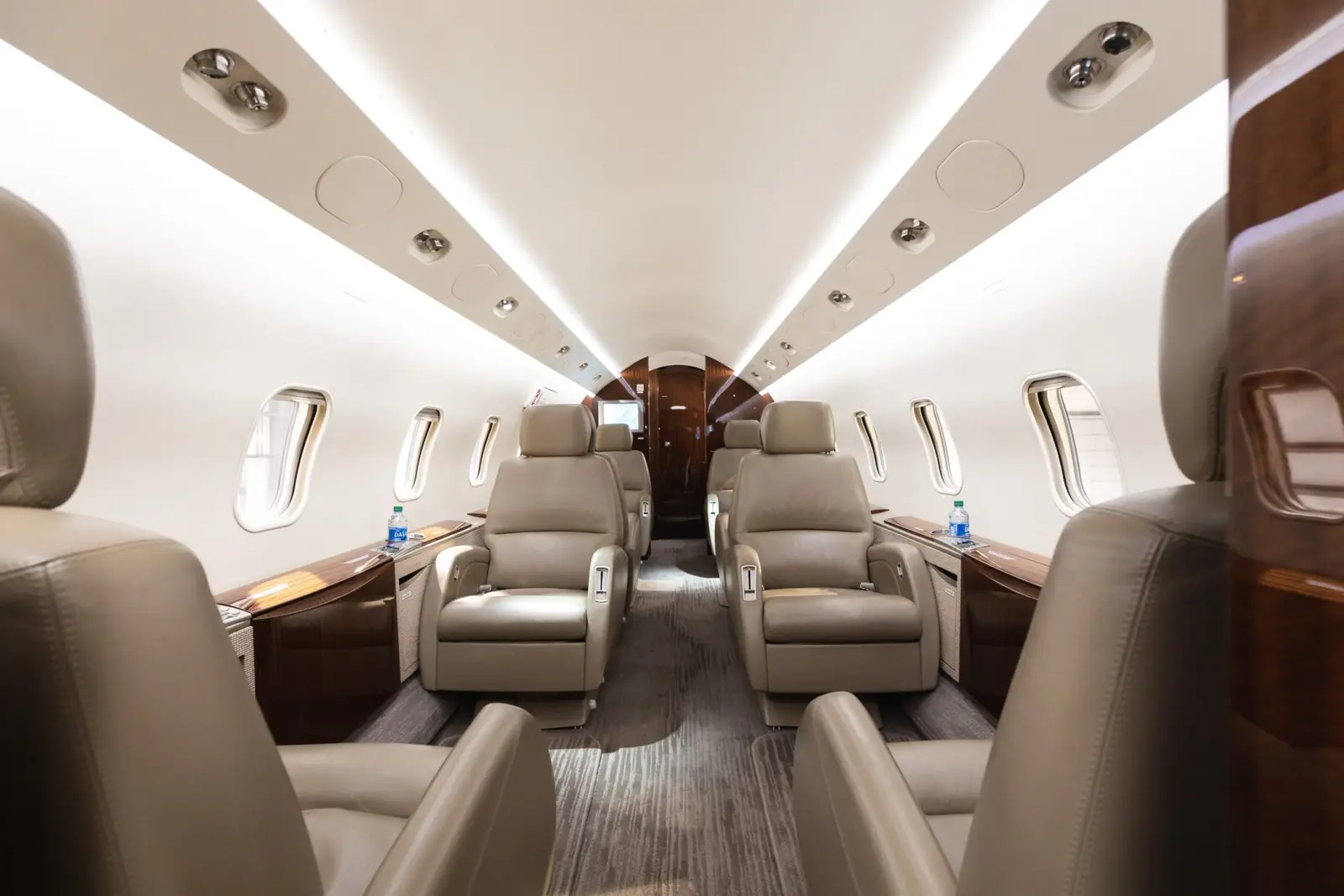 Bombardier Challenger 300 N247FS operated by Aviation Advisor, Inc. photo 4