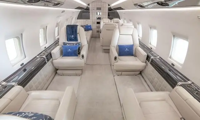 Bombardier Challenger 604 N249TX operated by Jet Linx Aviation, LLC photo 2