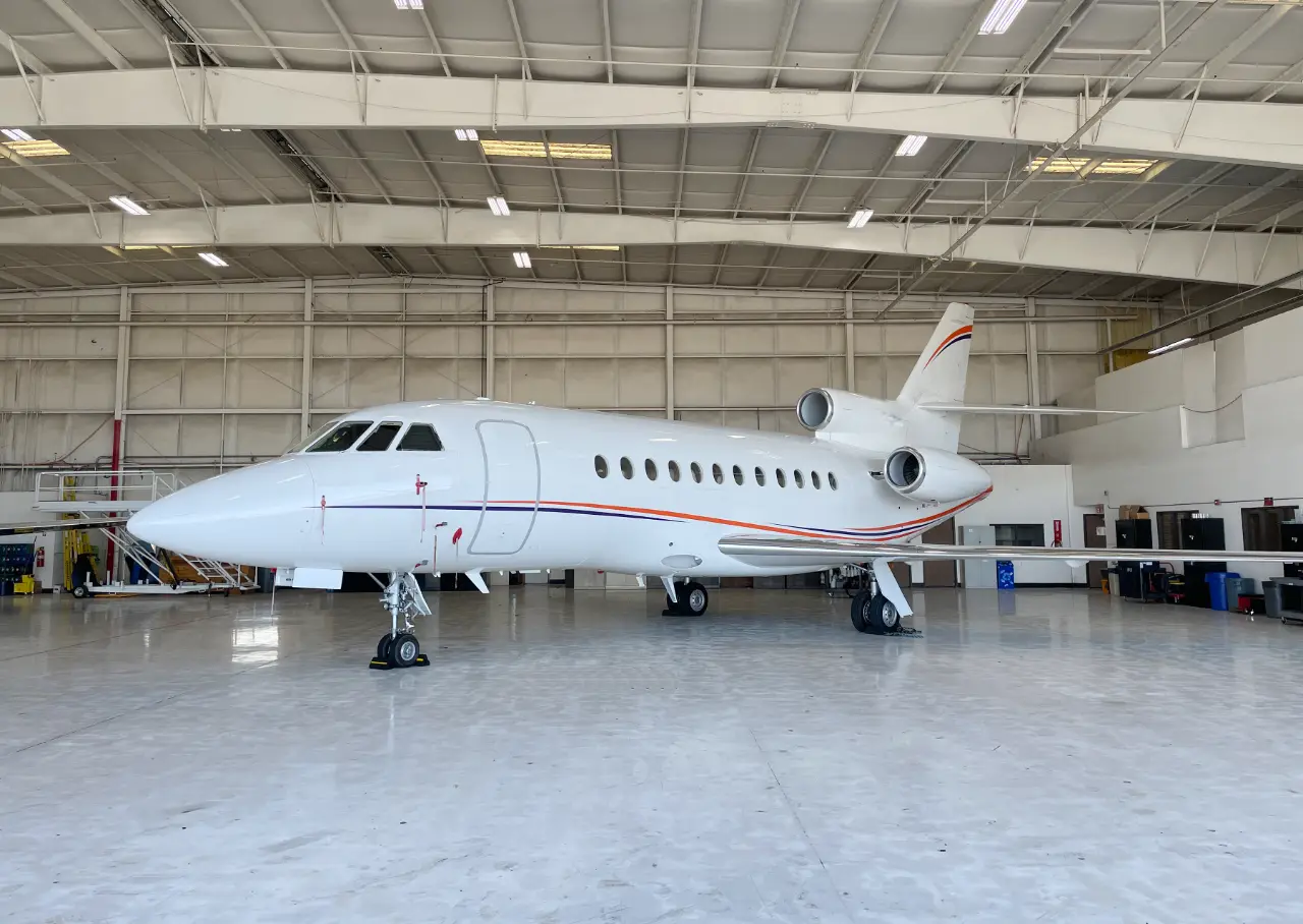 Dassault Falcon 900B N24FJ operated by Dreamline Aviation, LLC photo 2