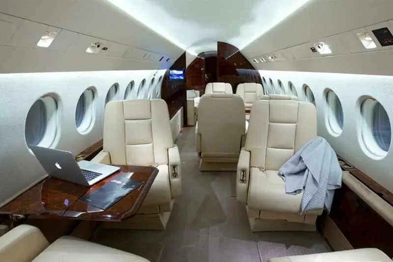 Dassault Falcon 900B N24FJ operated by Dreamline Aviation, LLC photo 3