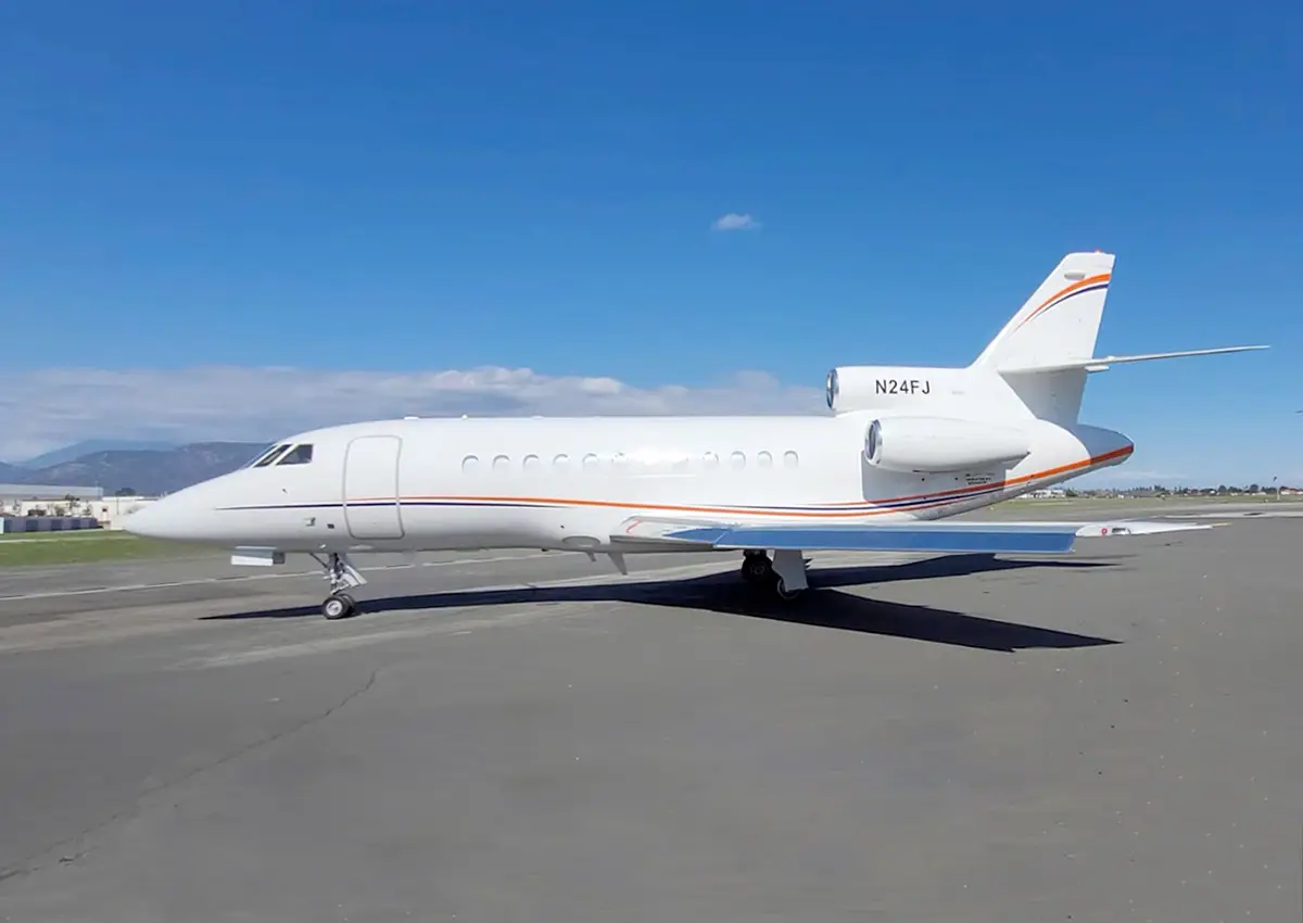 Dassault Falcon 900B N24FJ operated by Dreamline Aviation, LLC photo 5