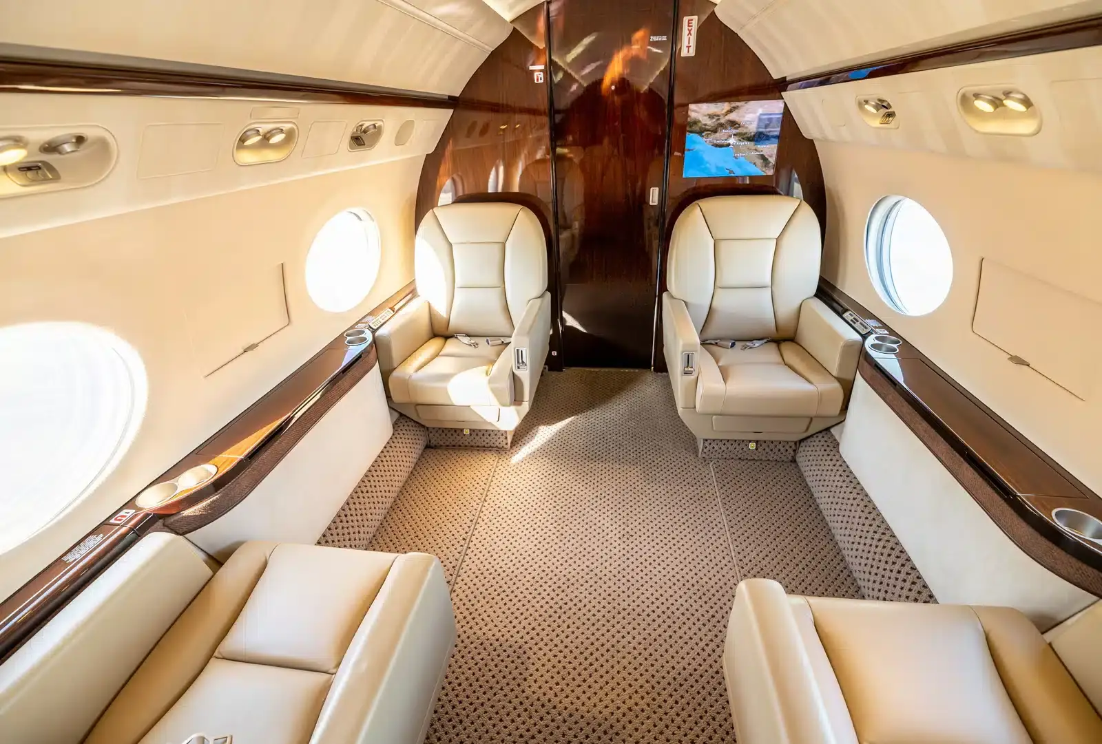 Gulfstream G450 N24JR operated by Air 7, LLC photo 4