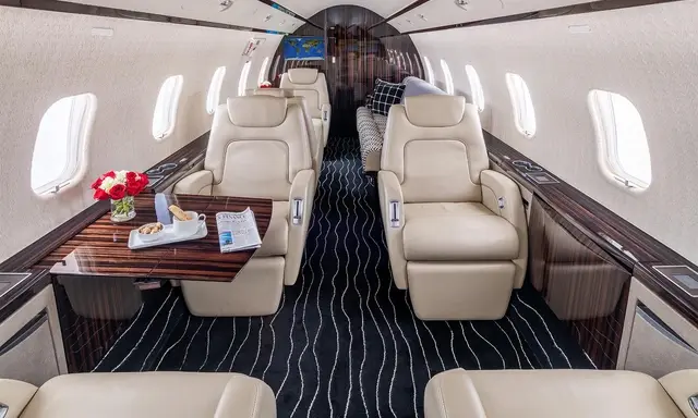 Bombardier Challenger 300 N253XS operated by Clay Lacy Aviation, Inc. photo 2