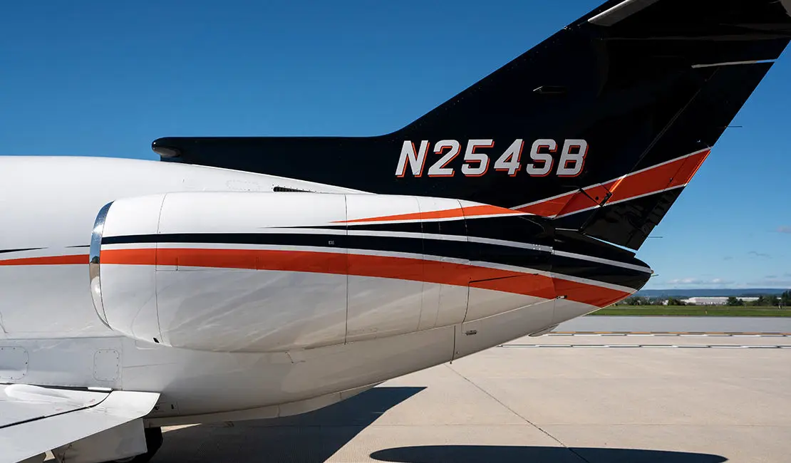 Beechcraft Hawker 800XP N254SB operated by East Coast Jets, Inc. photo 6