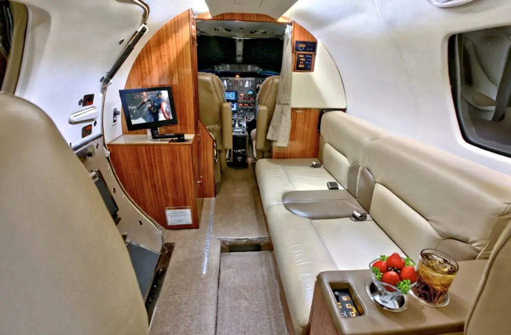 Cessna Citation S/II N256CP operated by Skynet, LLC photo 5