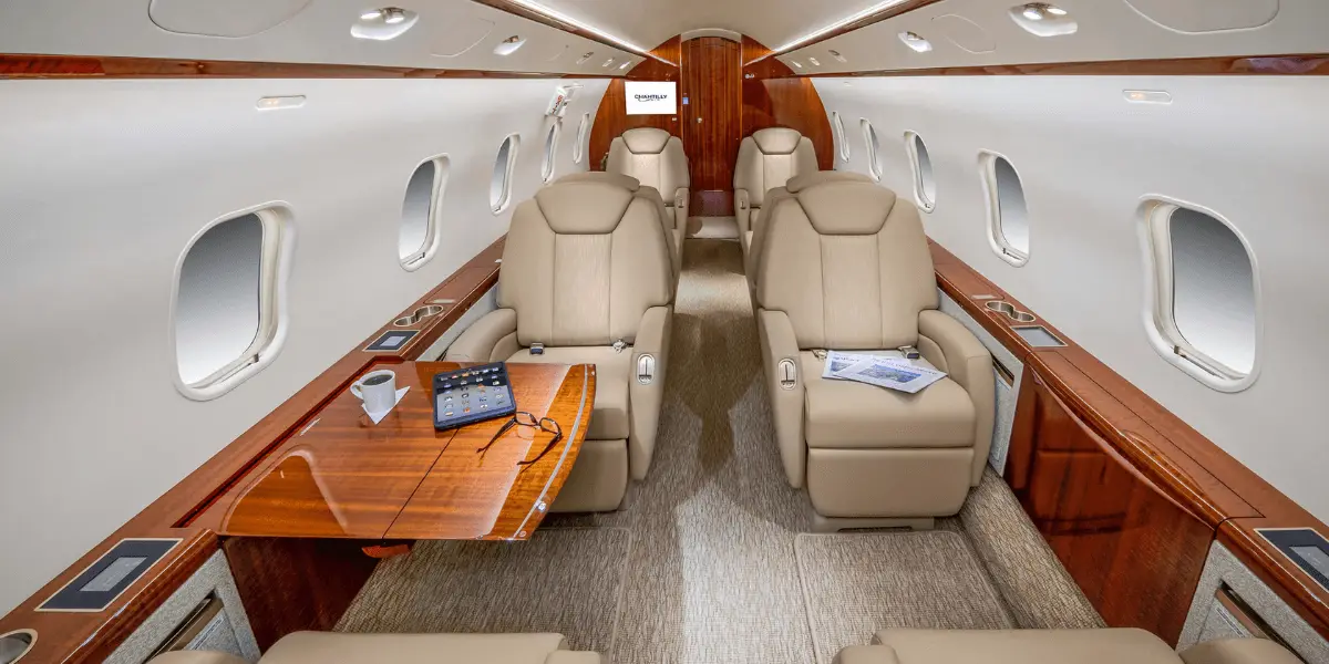 Bombardier Challenger 300 N256GG operated by Chantilly Air, Inc. photo 4