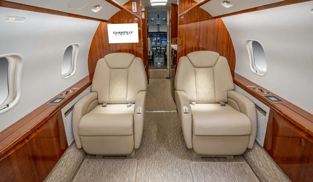 Bombardier Challenger 300 N256GG operated by Chantilly Air, Inc. photo 6