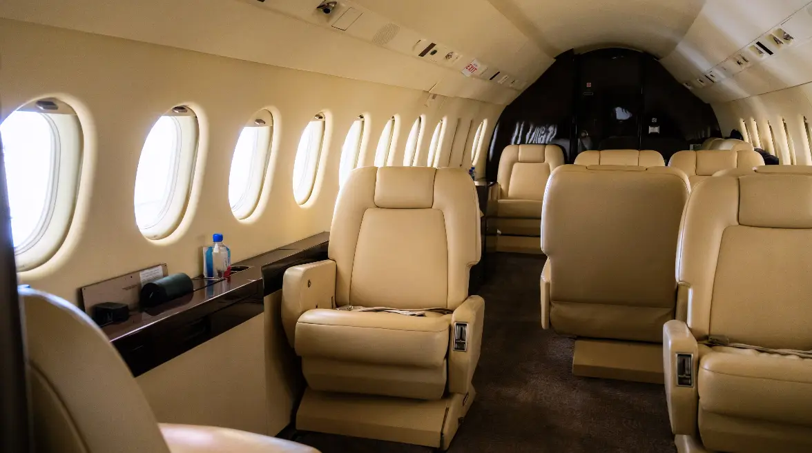 Dassault Falcon 900C N25MX operated by Dreamline Aviation, LLC photo 5