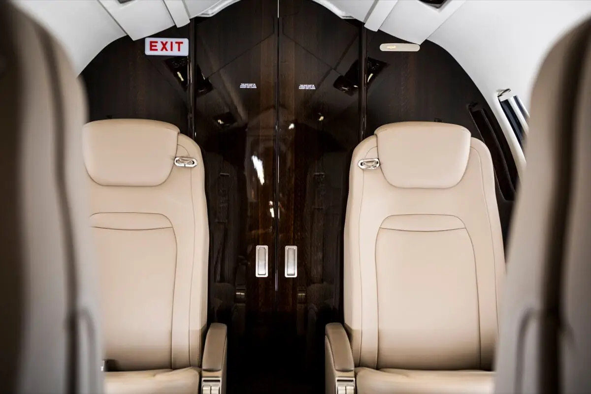 Bombardier Learjet 75 N25QT operated by Omni Air Transport photo 3