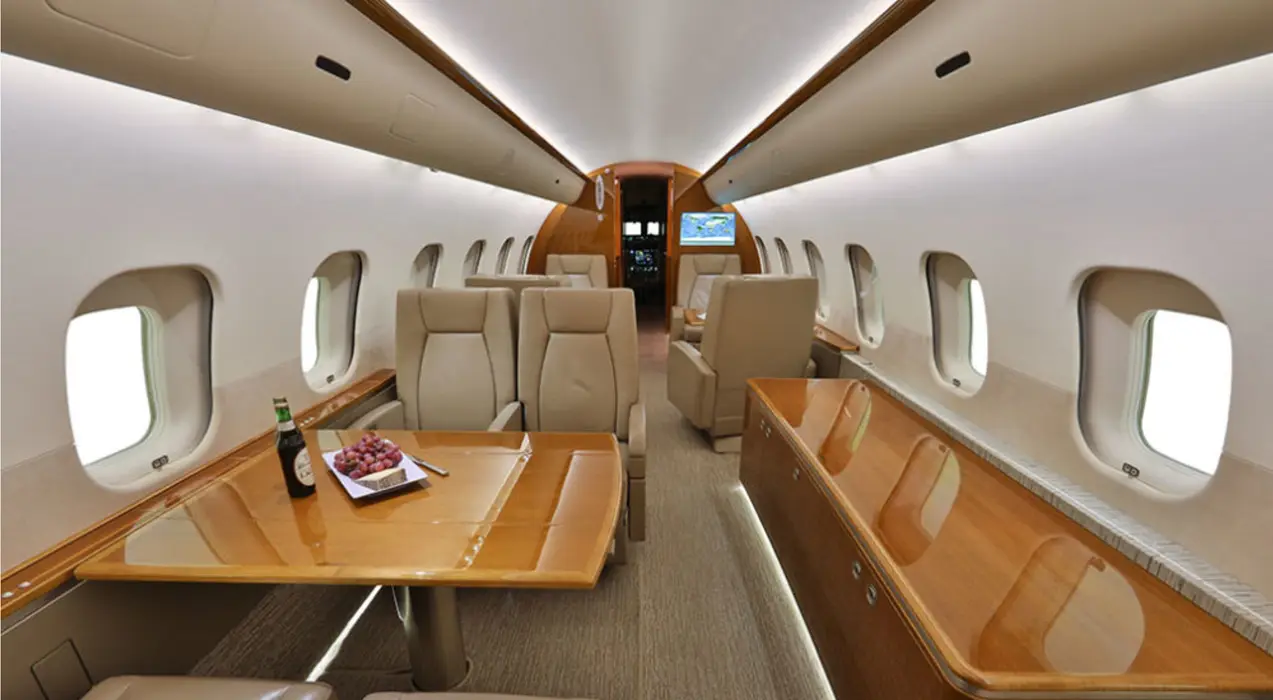 Bombardier Global 5000 N2618K operated by VIP Global photo 2