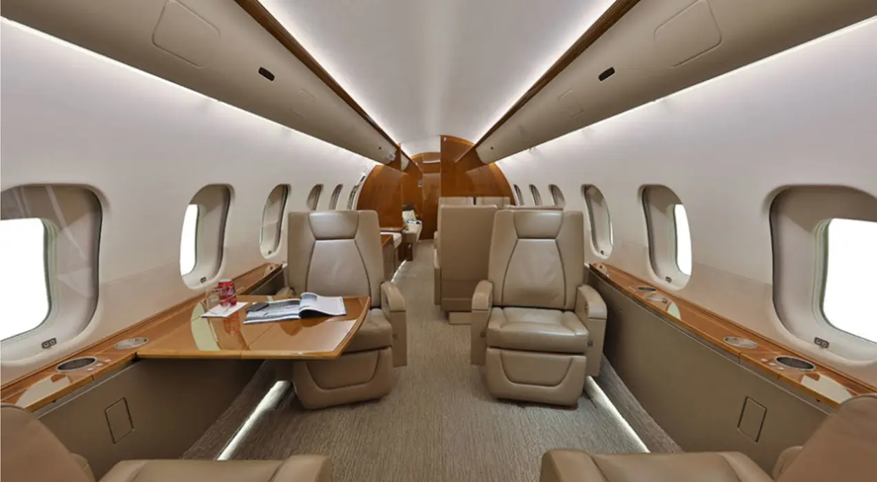 Bombardier Global 5000 N2618K operated by VIP Global photo 3
