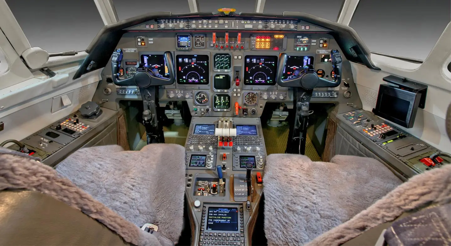 Dassault Falcon 50EX N264RV operated by NexGen Flight Solutions, LLC photo 5