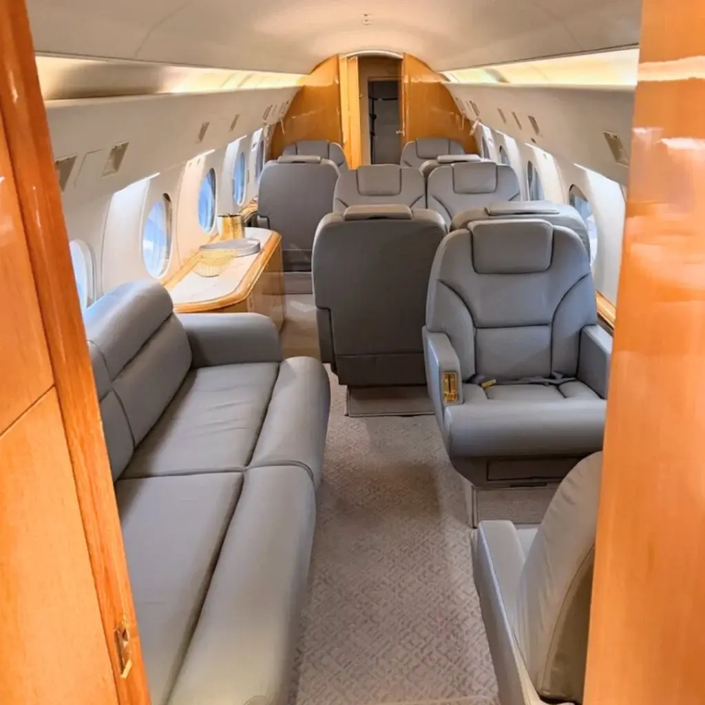 Gulfstream IV-SP N268VT operated by Prime Jet, LLC photo 4