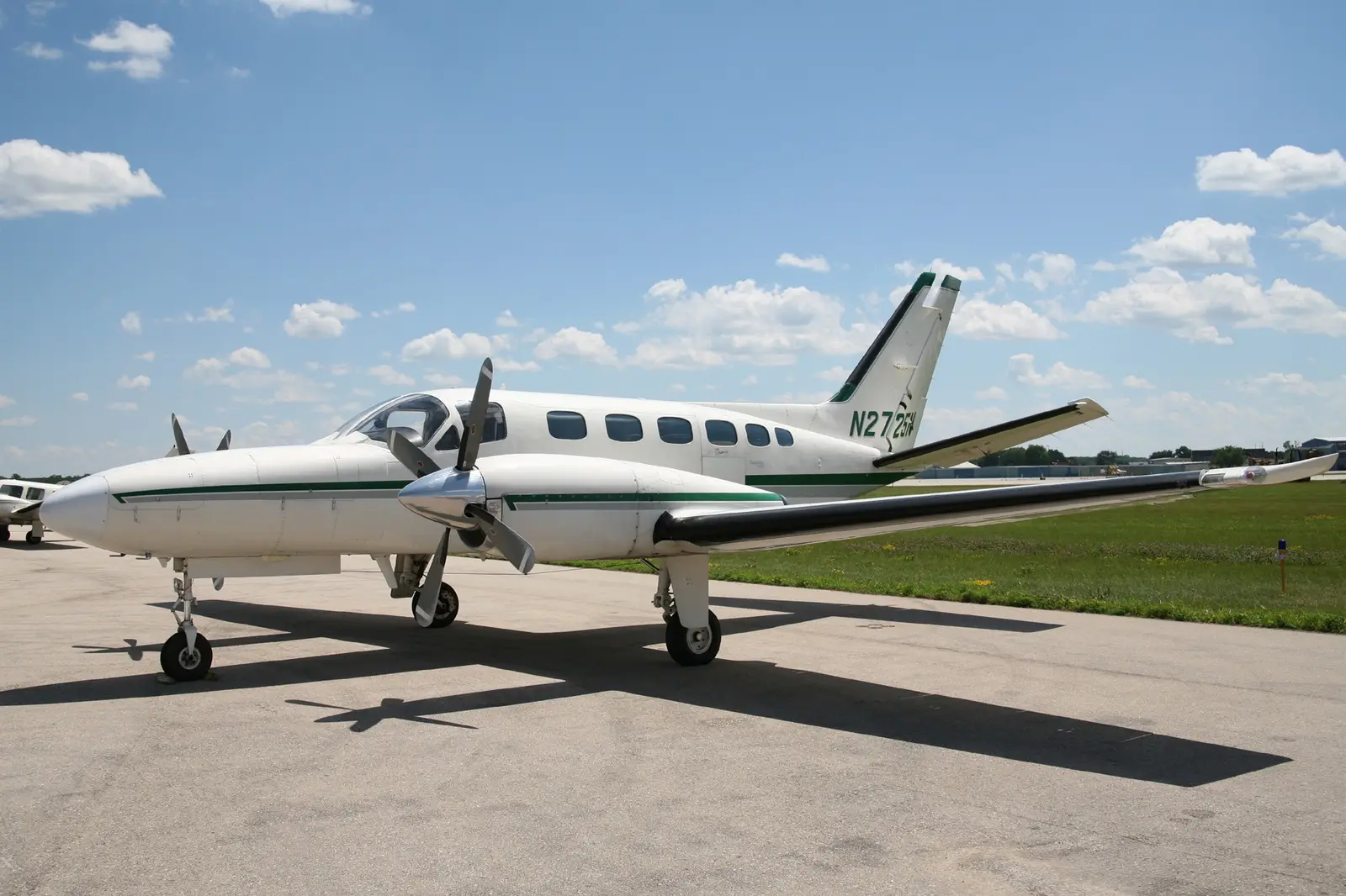 Cessna 414A N2725N
