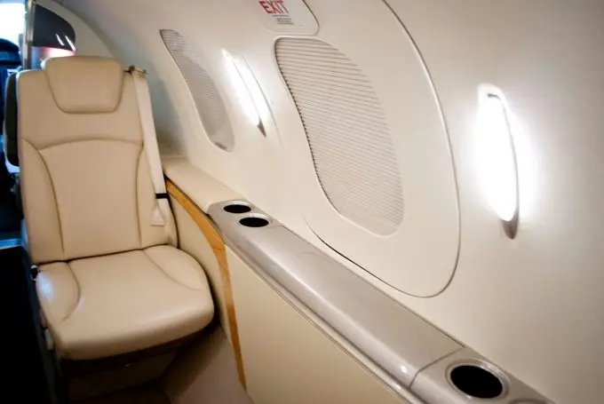 Honda HondaJet N273C operated by Cutter Flight Management, Inc. photo 6
