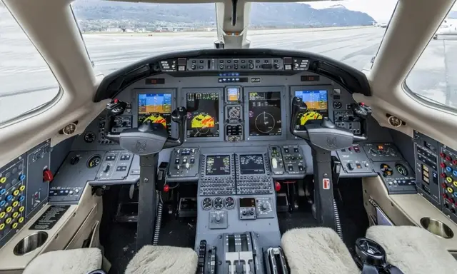 Cessna Citation XLS+ N275MB operated by Avjet Holding Inc., KBUR photo 6