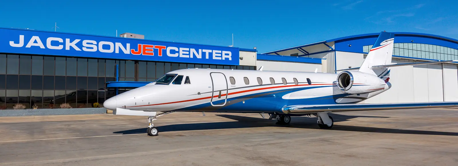 Cessna Citation Sovereign N284J operated by Jet Linx Aviation, LLC, exterior