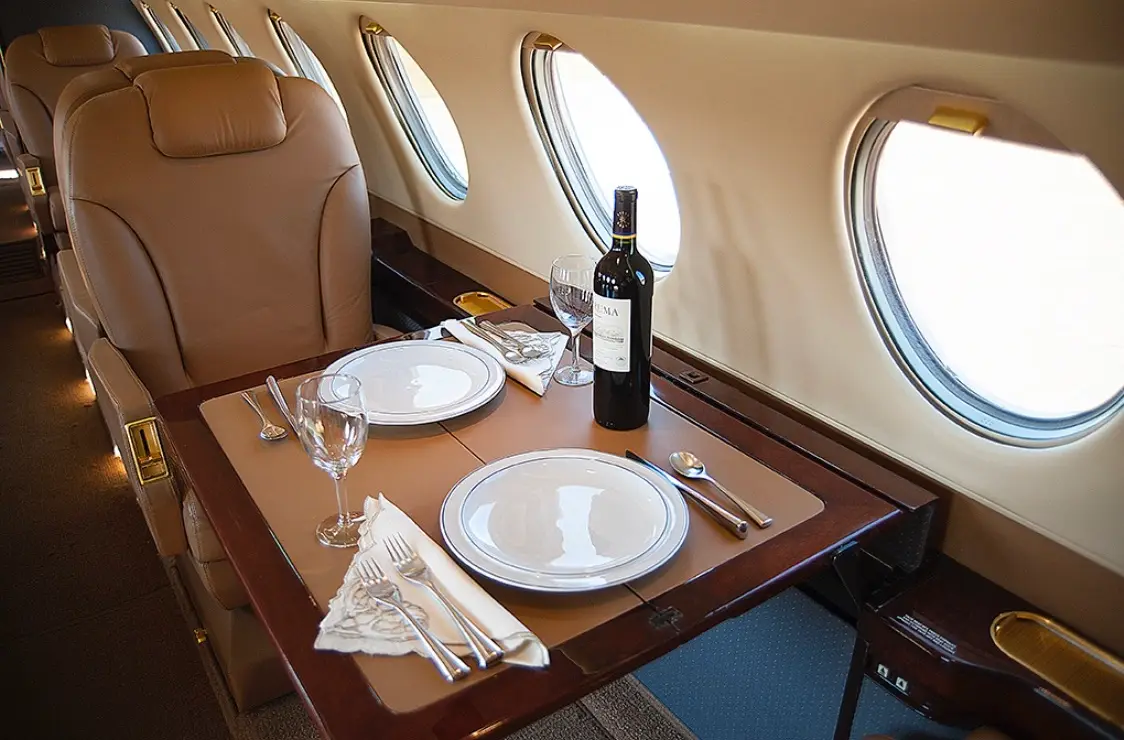 Dassault Falcon 50 N290MX operated by Justice Air photo 3