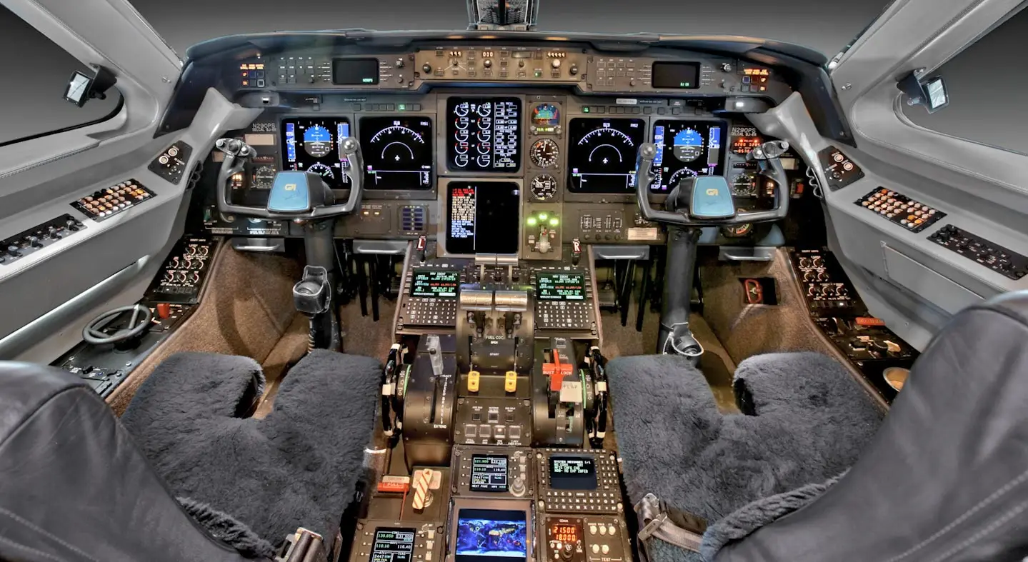 Gulfstream IV-SP N290PS operated by NexGen Flight Solutions, LLC photo 4