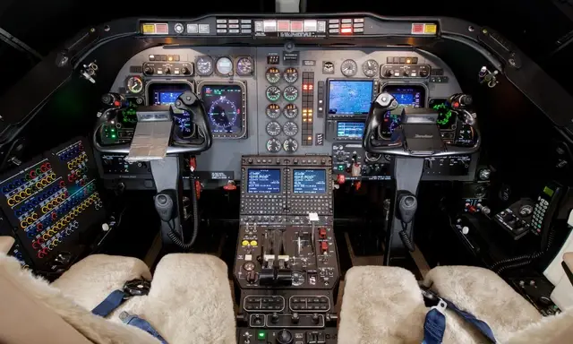 Beechcraft Beechjet 400A N29134 operated by Martinair, Inc. photo 4